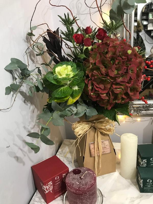 Festive gift bouquet
