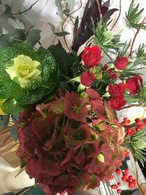 Festive gift bouquet