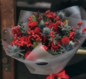 The velvet berry and thistle bouquet